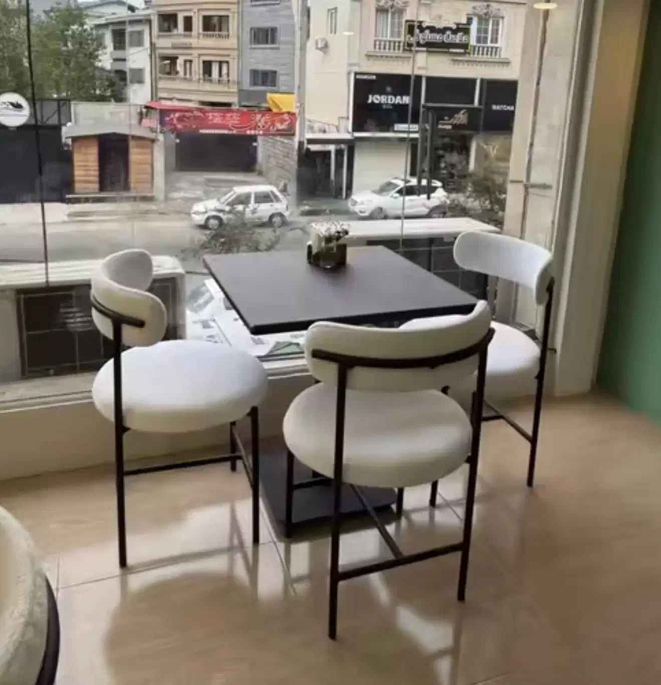 میز و صندلی صدفی فلزی رستورانی نهارخوری پلاستیکی|میز و صندلی غذاخوری|مشهد, عامل|دیوار