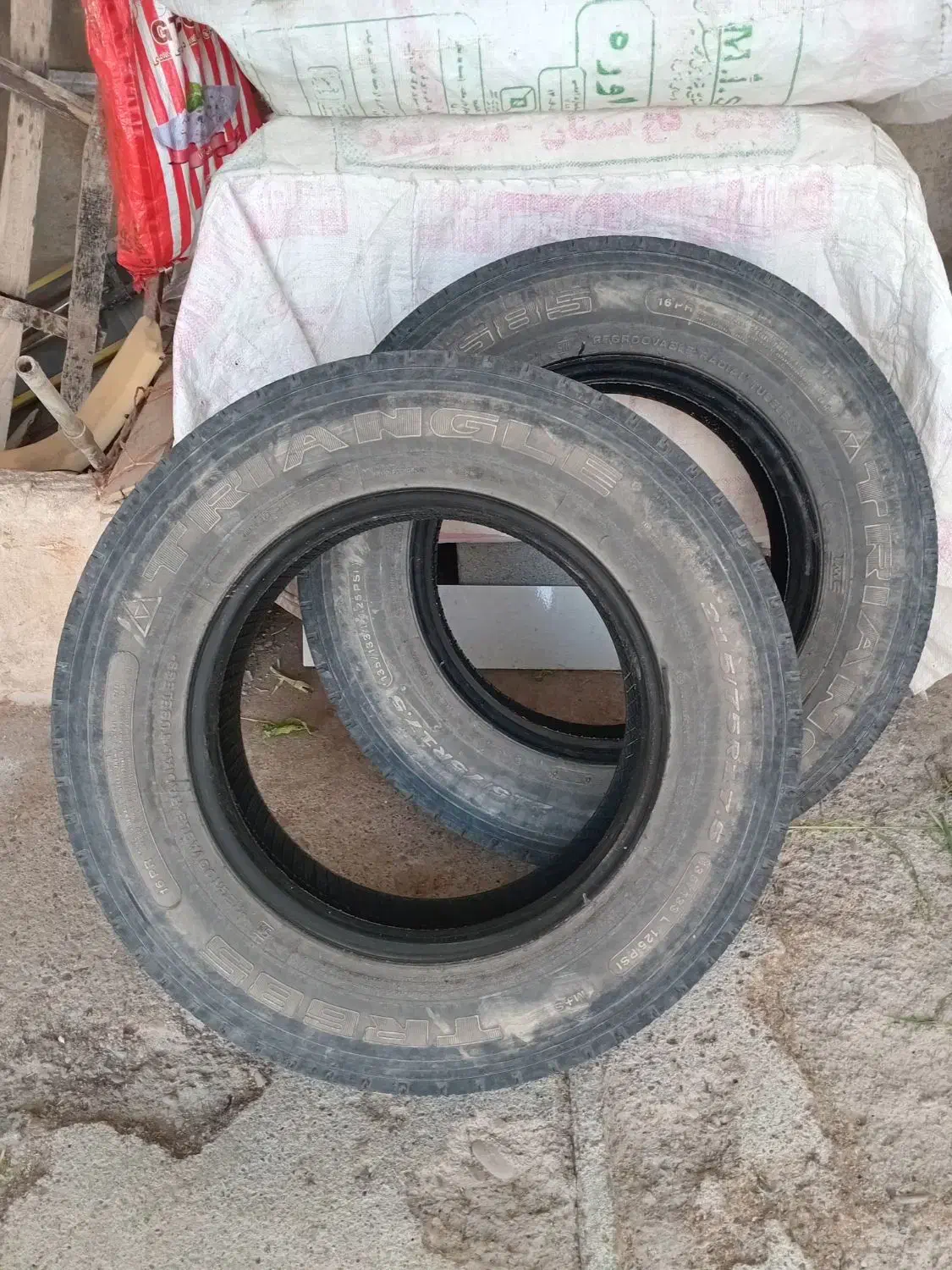 لاستیک ۲۱۵،،۱۷،۵نیسان|قطعات یدکی و لوازم جانبی|دره شهر, |دیوار