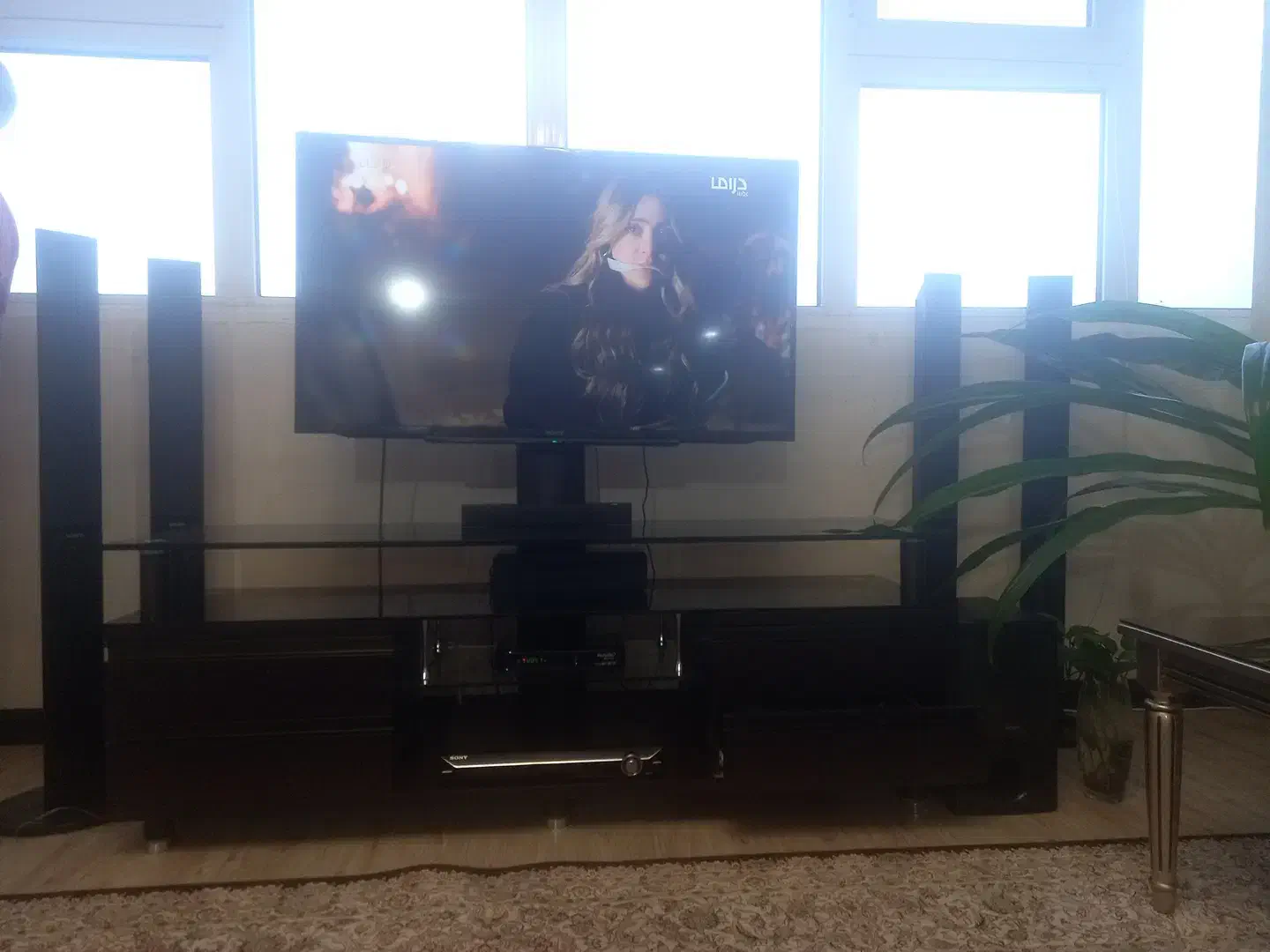 میز تلیویزیون|میز تلویزیون|شاهینشهر, فردوسی|دیوار