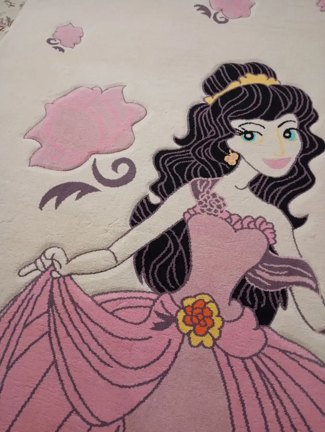 فرش عروسکی|فرش|شاهین دژ, |دیوار