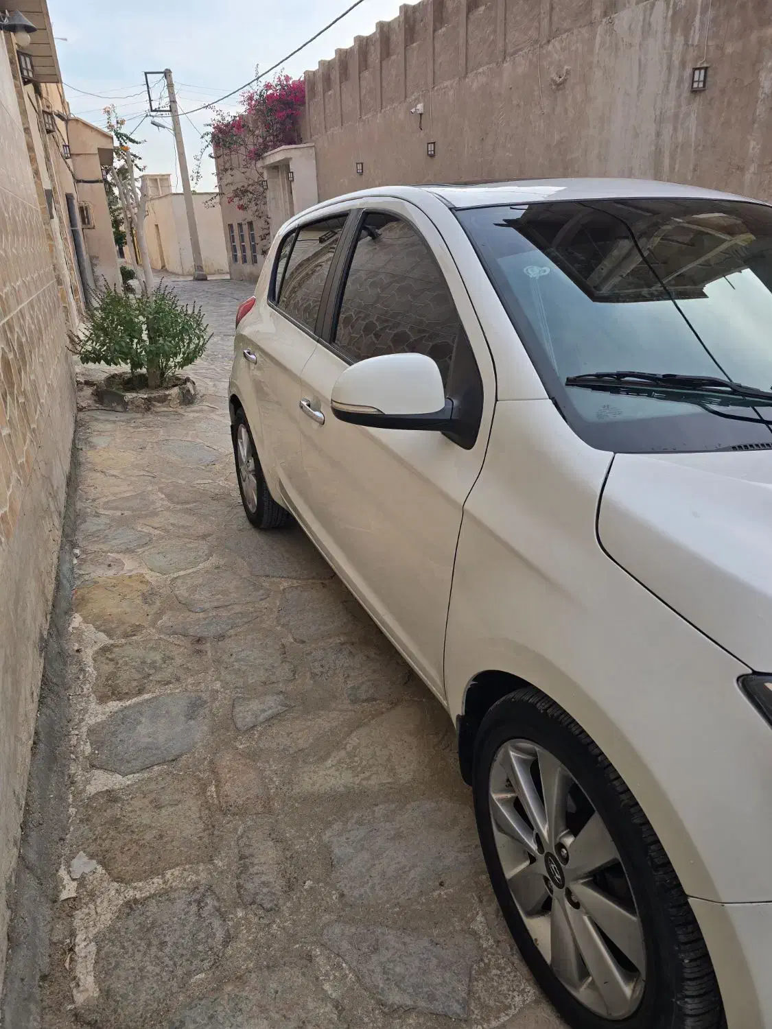 هیوندای آی ۲۰ وارداتی ۲۰۱۵|خودرو سواری و وانت|بندرعباس, |دیوار