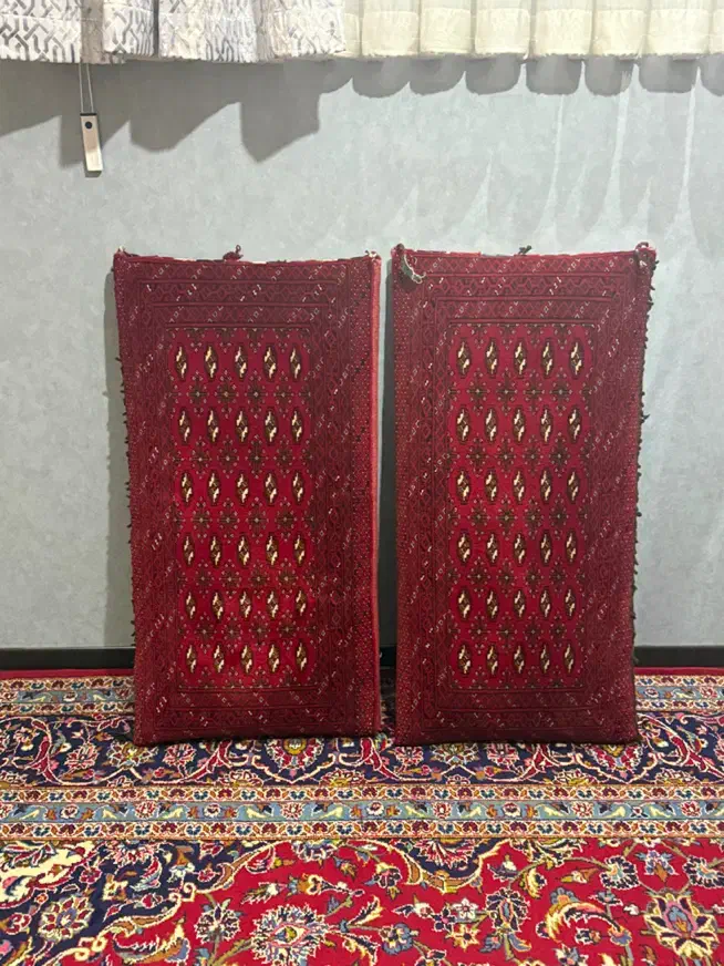 پشتی مخطع|پشتی|اصفهان, حسینآباد|دیوار