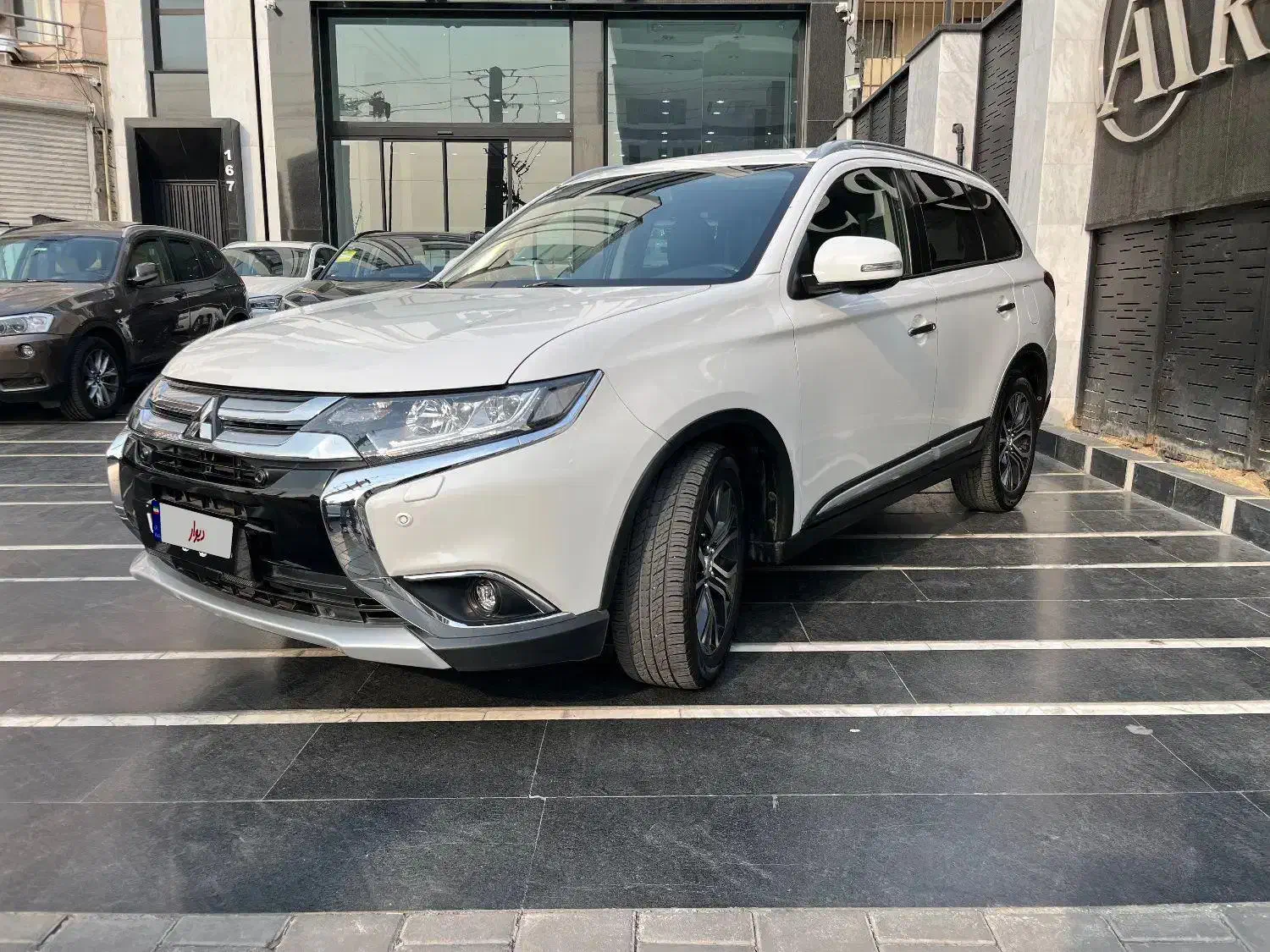 میتسوبیشی اوتلندر|خودرو سواری و وانت|تهران, گلستان (شهرک راه آهن)|دیوار