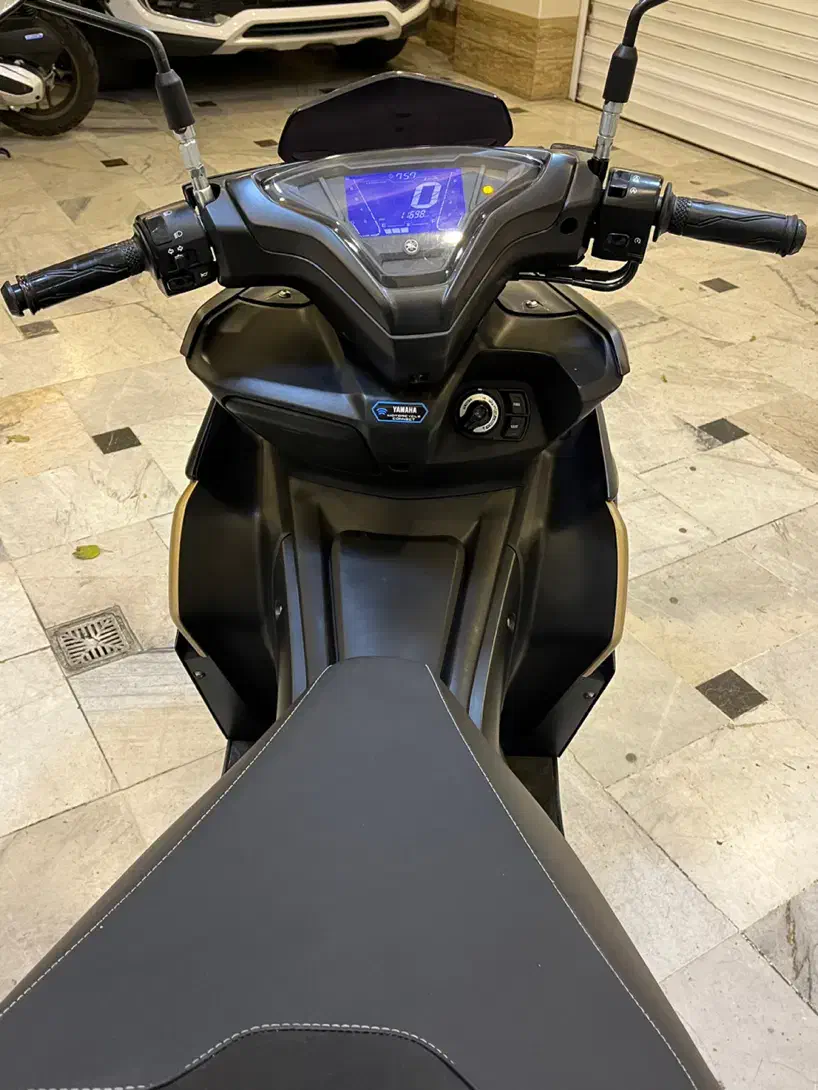 آیروکس ۱۵۵ نیروموتور ( اصلی ) مشکی شال طلایی|موتورسیکلت|تهران, جمالزاده|دیوار