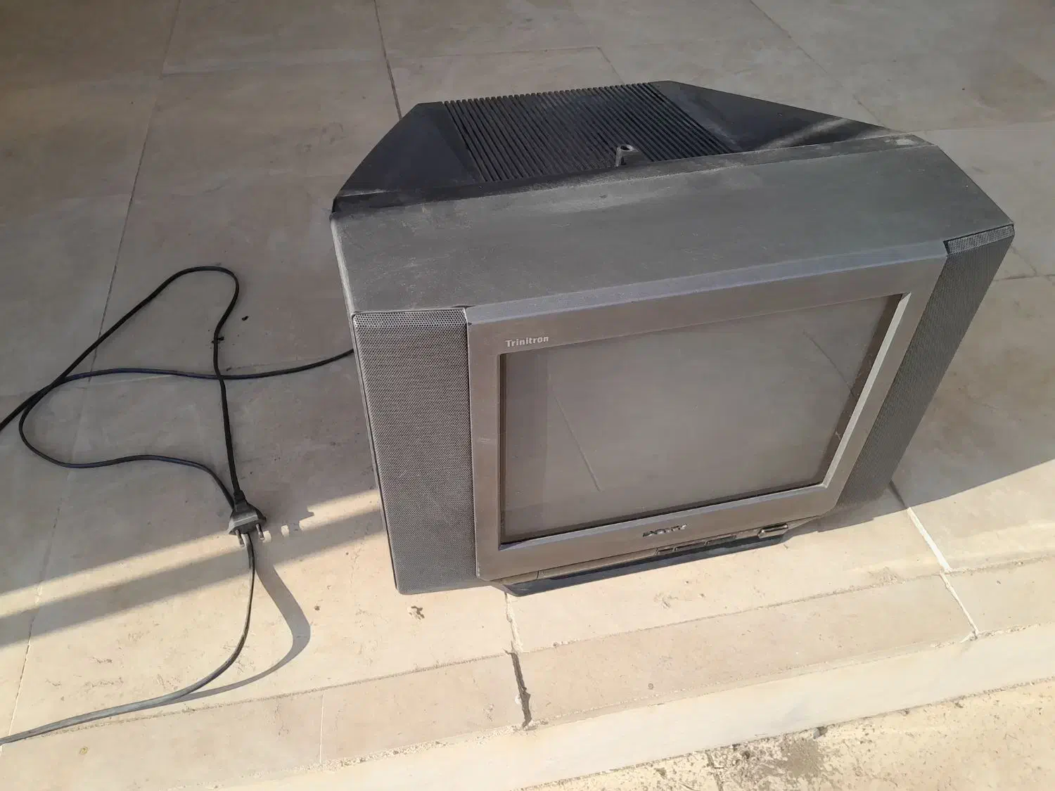 تلویزیون و سبد رو سینکی|تلویزیون و پروژکتور|کلاله, |دیوار