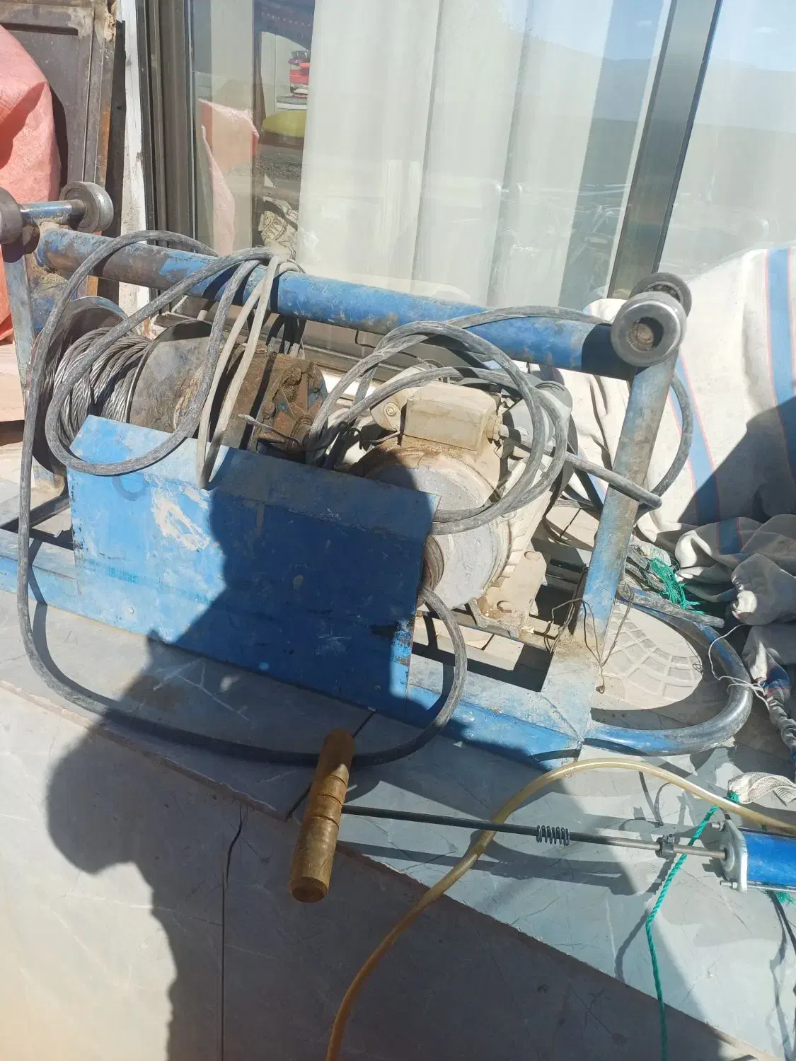 بالابر اجاره داده می‌شود|ابزارآلات|لردگان, |دیوار