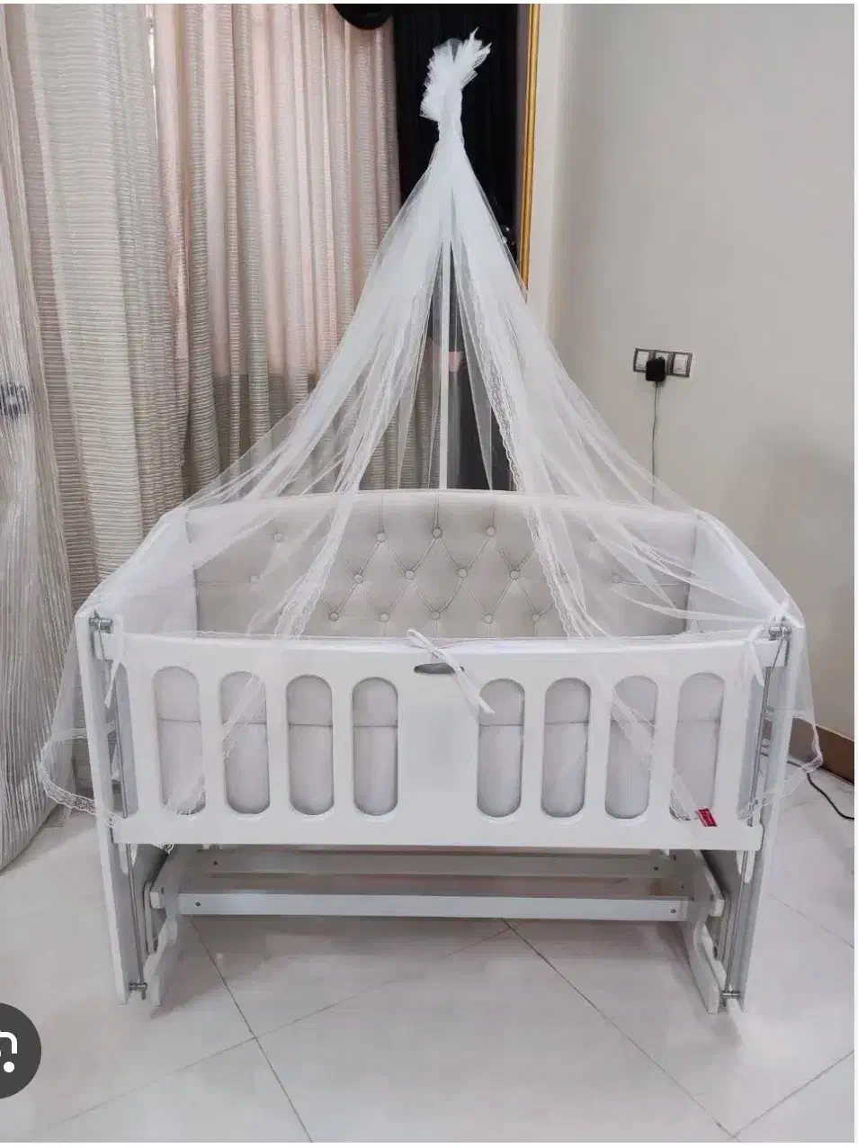 تخت گهواره نوزاد|تخت و صندلی بچه|خاش, |دیوار