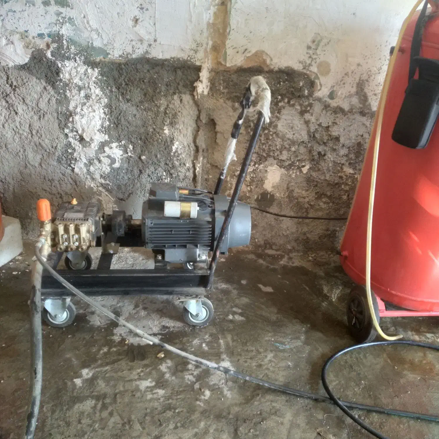 اجاره کارواش با فروش وسایل کامل|اجارهٔ مغازه و غرفه|کرمانشاه, |دیوار