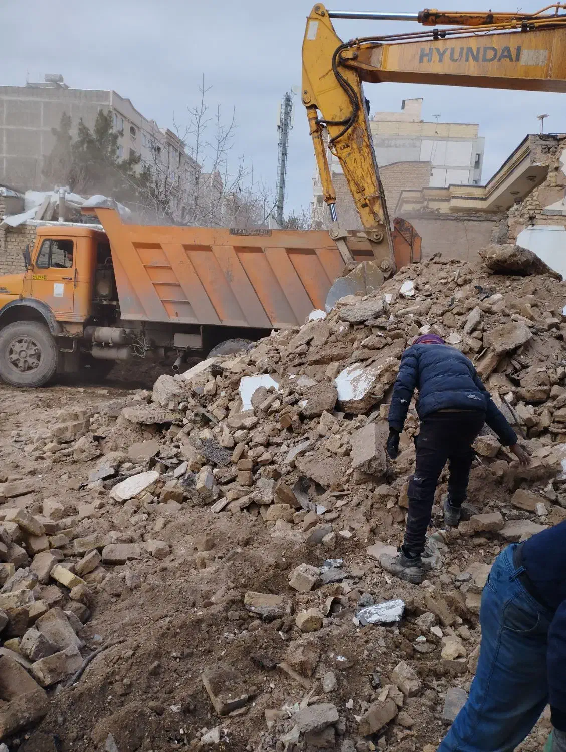 خدمات جابجایی تخریب ساختمان ایسوزو کارگر|خدمات حمل و نقل|نیشابور, شهرک جانبازان|دیوار