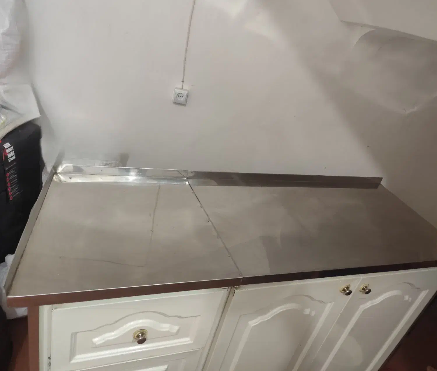 نظم دهنده|کتابخانه، شلف، قفسه‌های دیواری|بروجرد, |دیوار