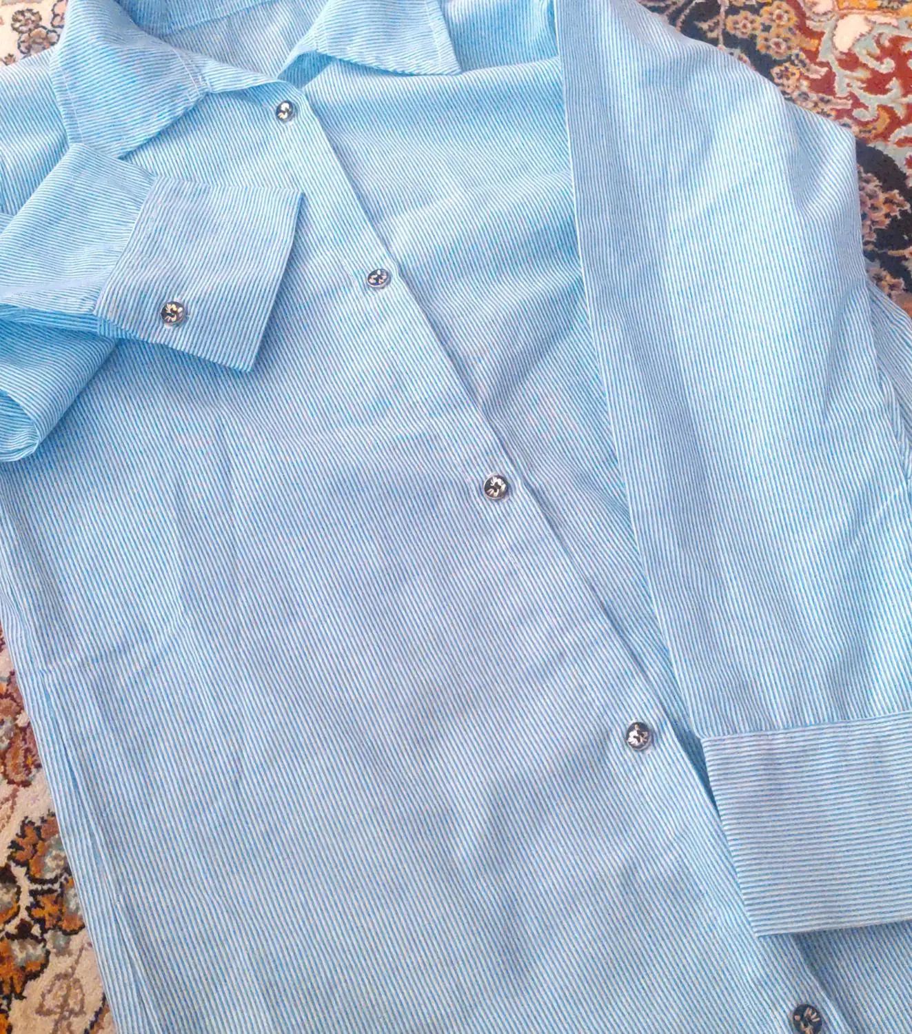 شومیز|لباس|دورود, |دیوار