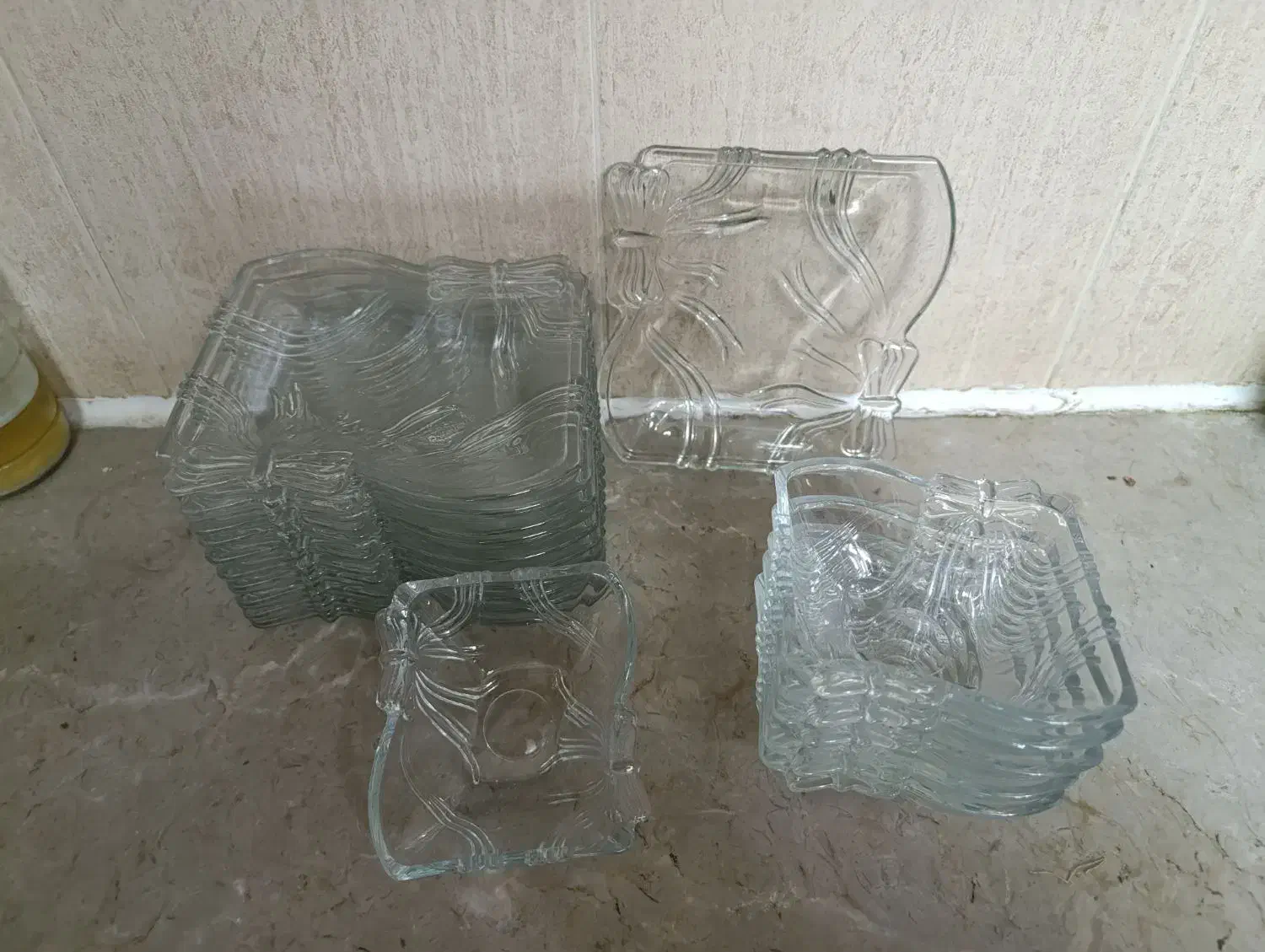 ظروف شیشه ای|ظروف سرو و پذیرایی|شیراز, نصر|دیوار