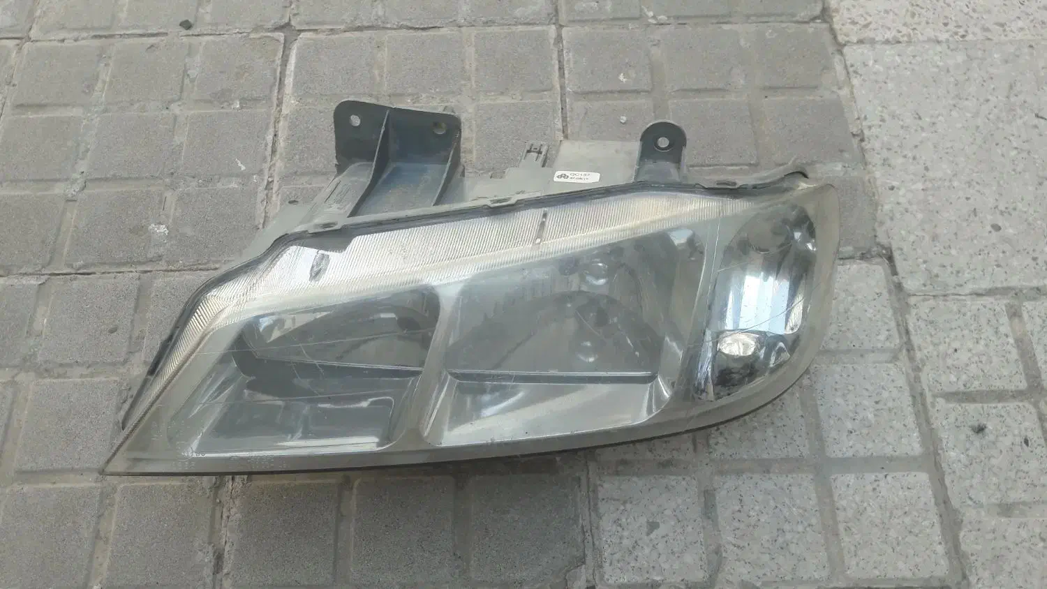 تعدادی چراغ خودرو|قطعات یدکی و لوازم جانبی|کرمانشاه, |دیوار