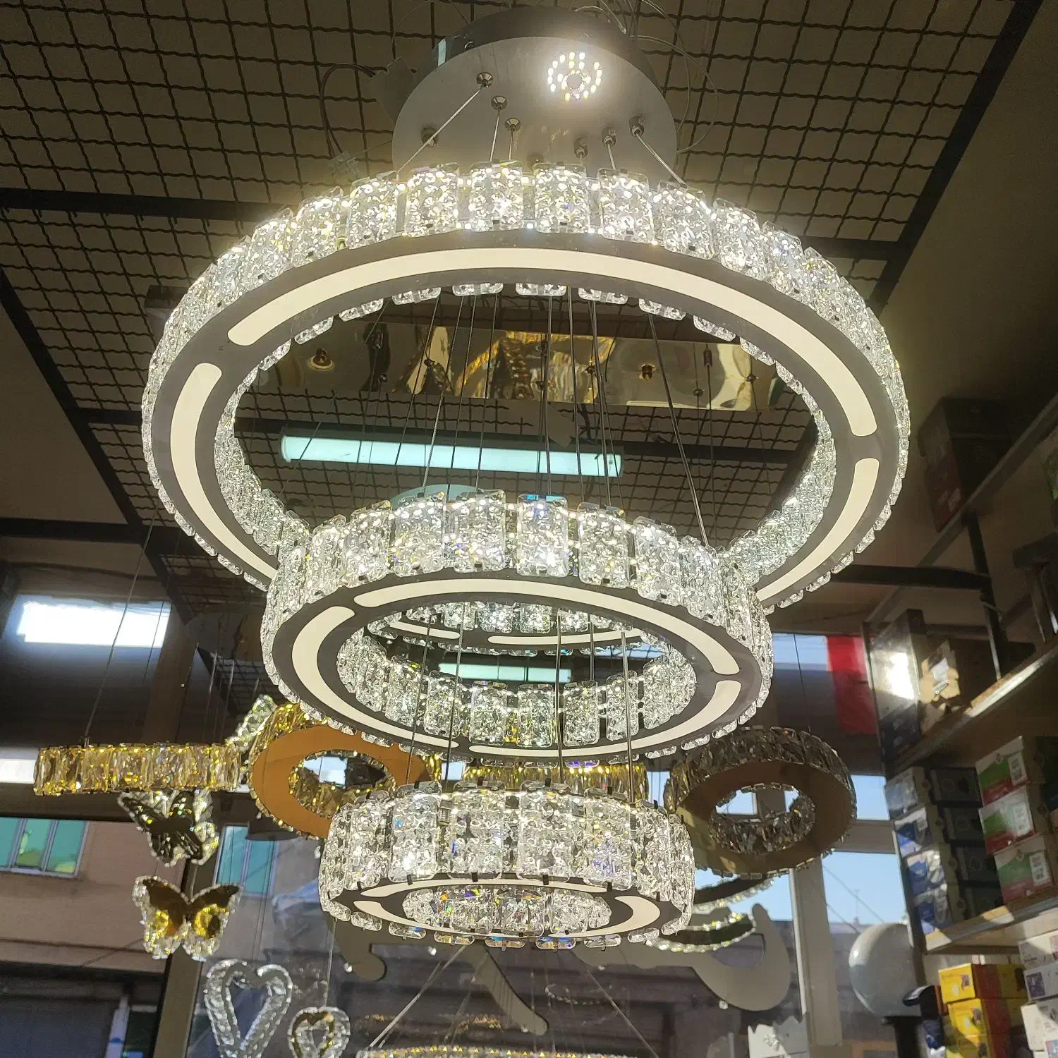 تولید کننده انواع لوستر های کریستالی کلیپسی|لوستر و چراغ آویز|تبریز, |دیوار