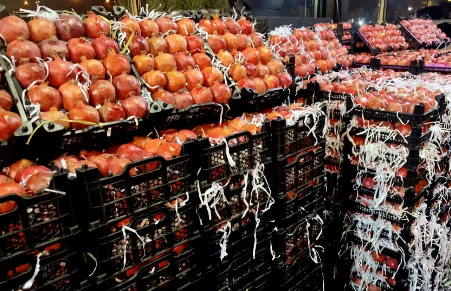 ..آب انار طبیعی خالص..|خوردنی و آشامیدنی|تهران, منیریه|دیوار