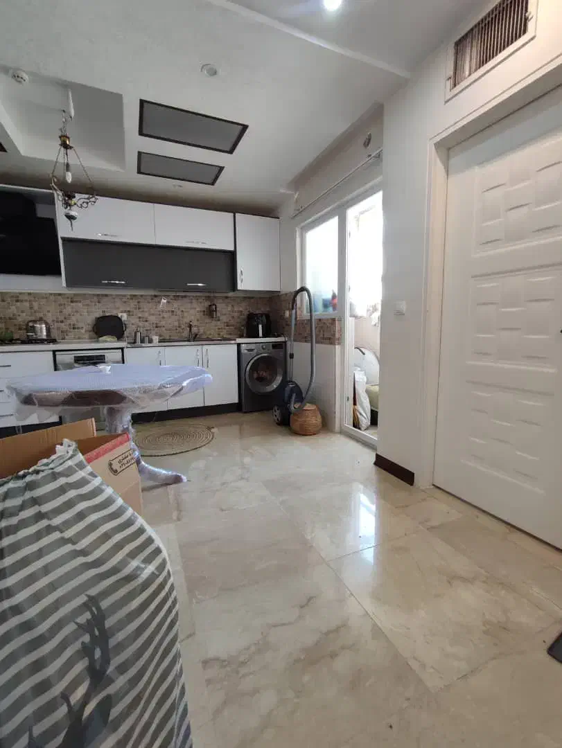 ۸۷ متر دو خوابه فول امکانات