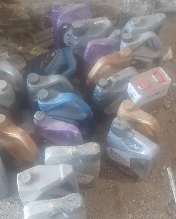 وسایل تعویض روغنی|قطعات یدکی و لوازم جانبی|سیلوانه, |دیوار