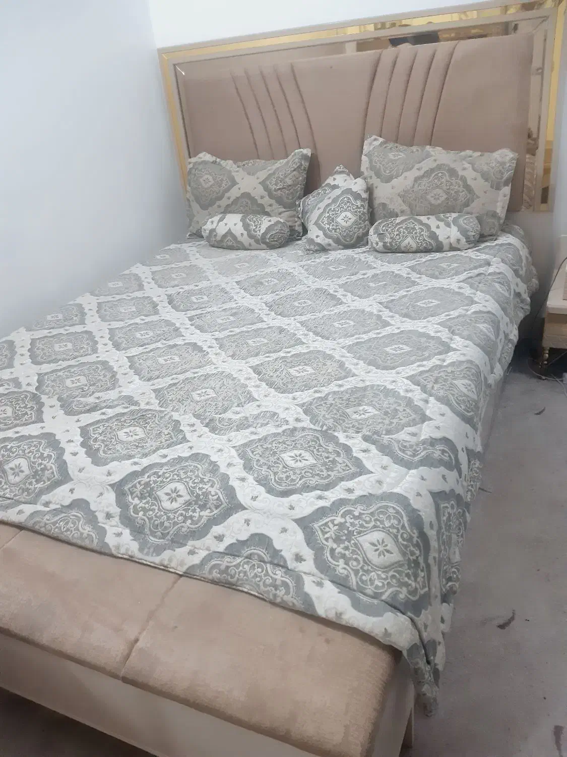 تخت خواب نو|تخت و سرویس خواب|باوی, |دیوار