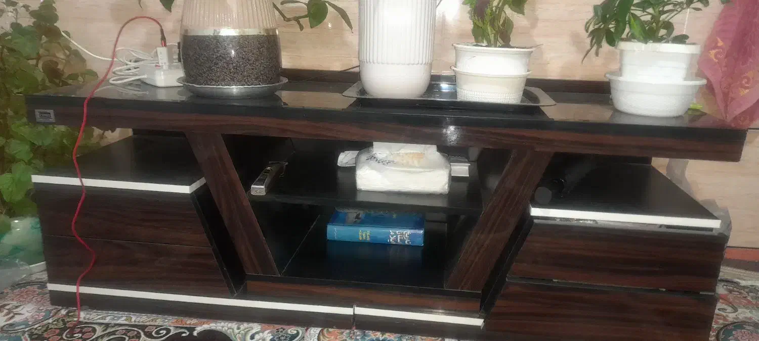 میز تی وی|میز تلویزیون|ایلام, |دیوار