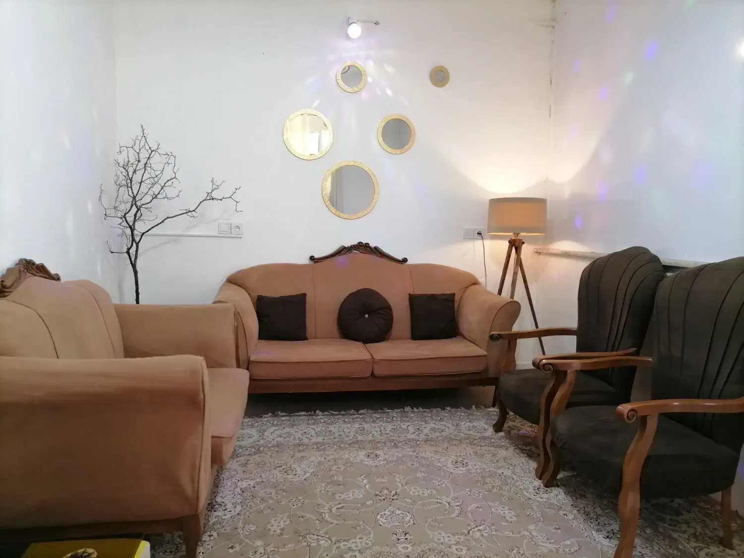 سوییت تمیز و مستقل همکف|اجارهٔ کوتاه‌مدت آپارتمان و سوئیت|خرم‌آباد, |دیوار