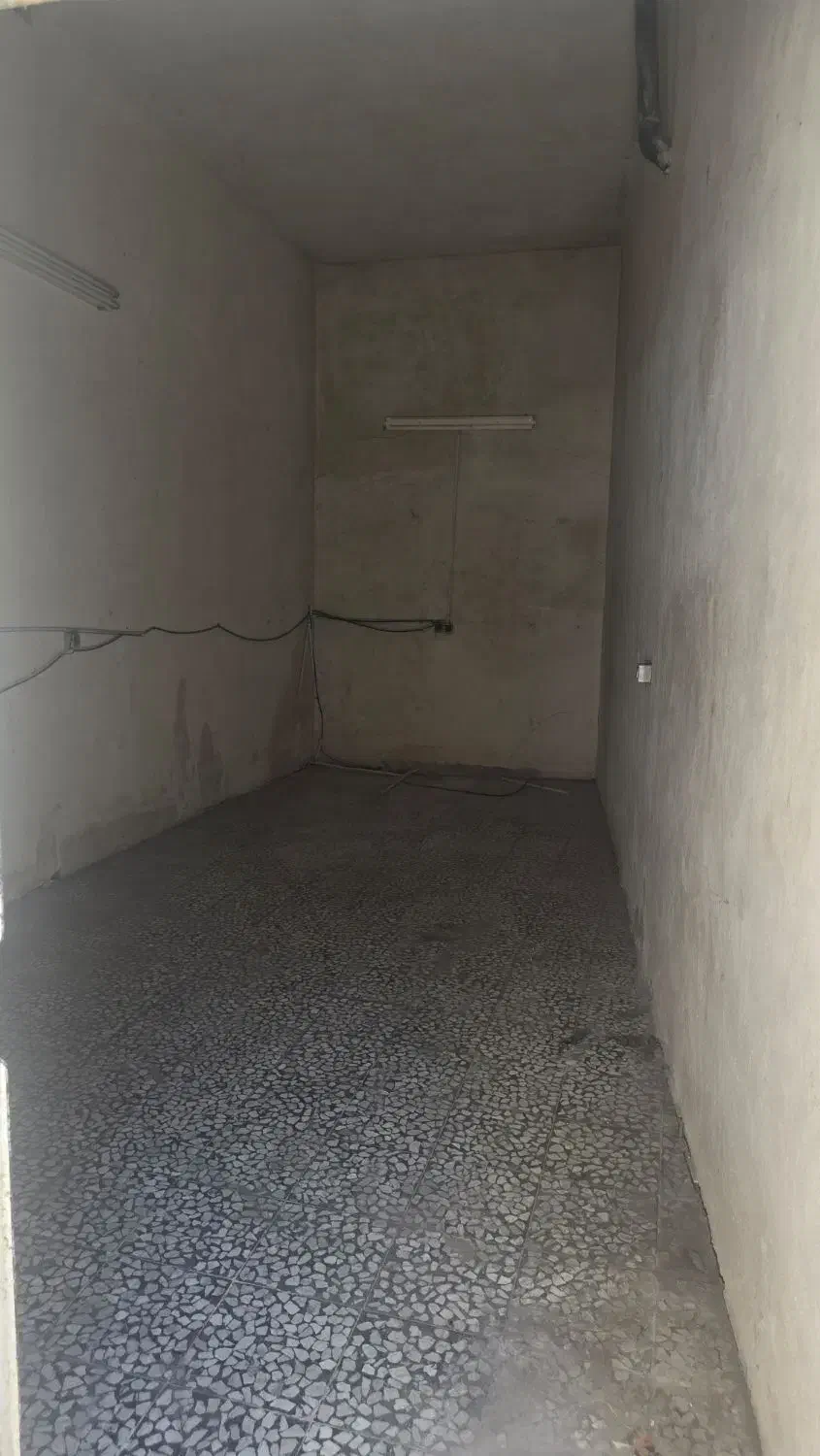 اجاره انبار با سقف بلند|اجارهٔ مغازه و غرفه|ساری, |دیوار