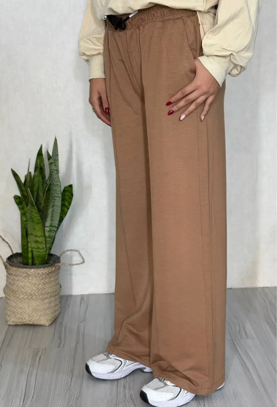 آنلاین شاپ|لباس|رشت, نامجو|دیوار