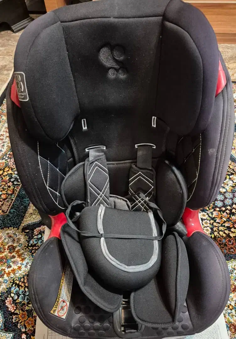 صندلی ماشین کودک|تخت و صندلی بچه|رشت, منظریه|دیوار