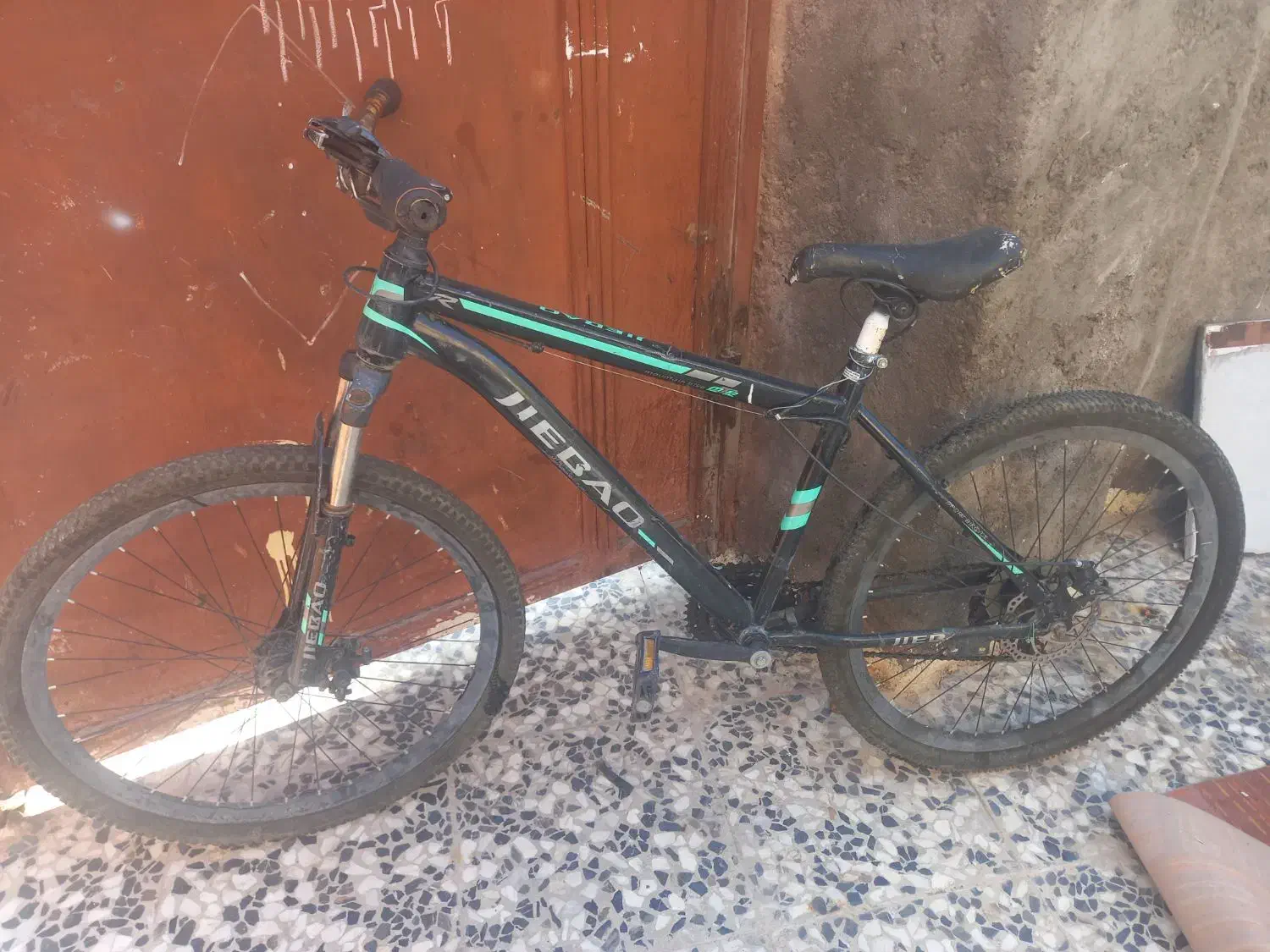 چرخ سالم|دوچرخه، اسکیت، اسکوتر|بم, |دیوار