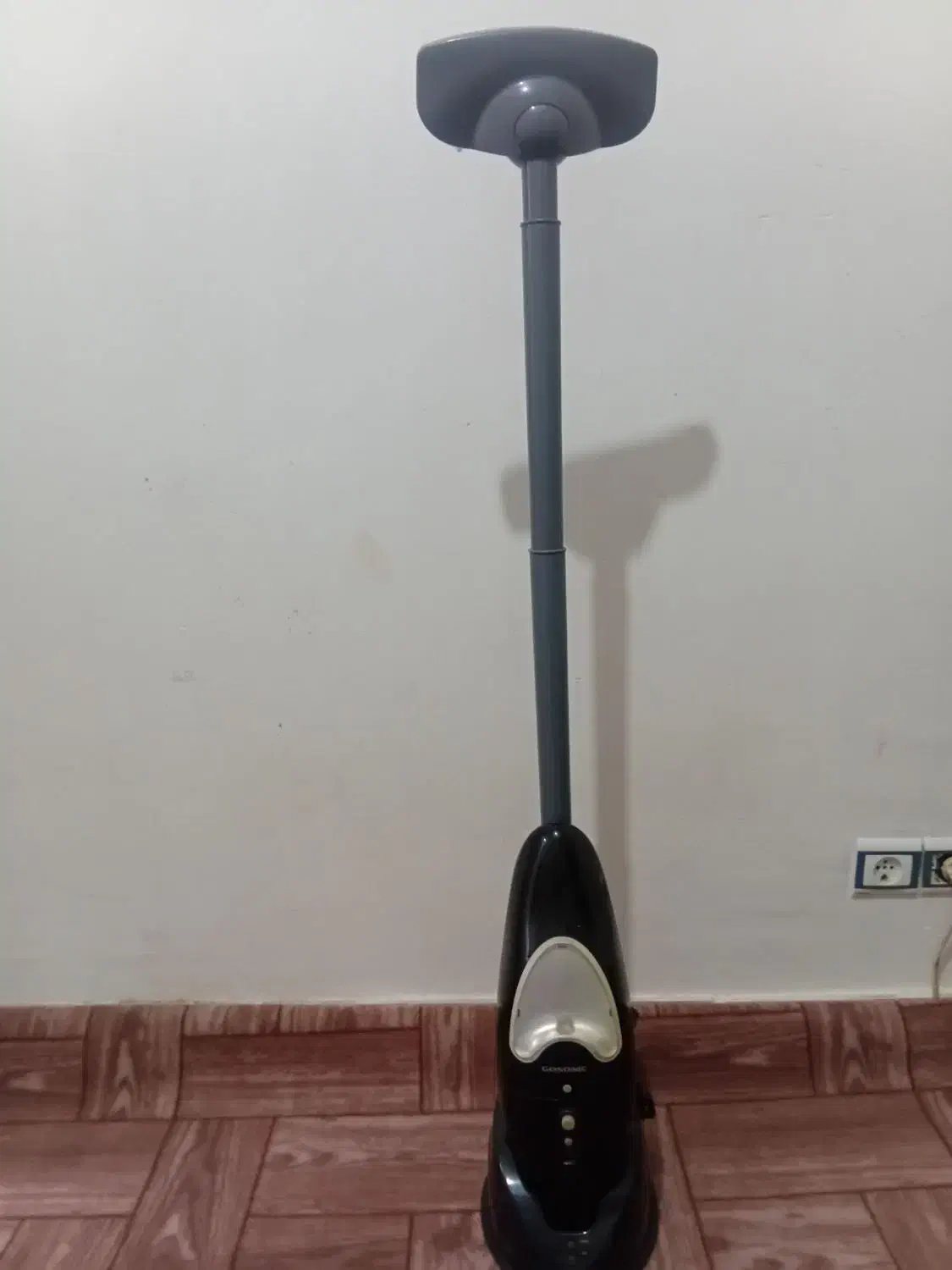 جارو عصایی قیمت توافقی|جاروبرقی، جارو شارژی، بخارشو|هشتگرد, فاز ۷ مهستان|دیوار