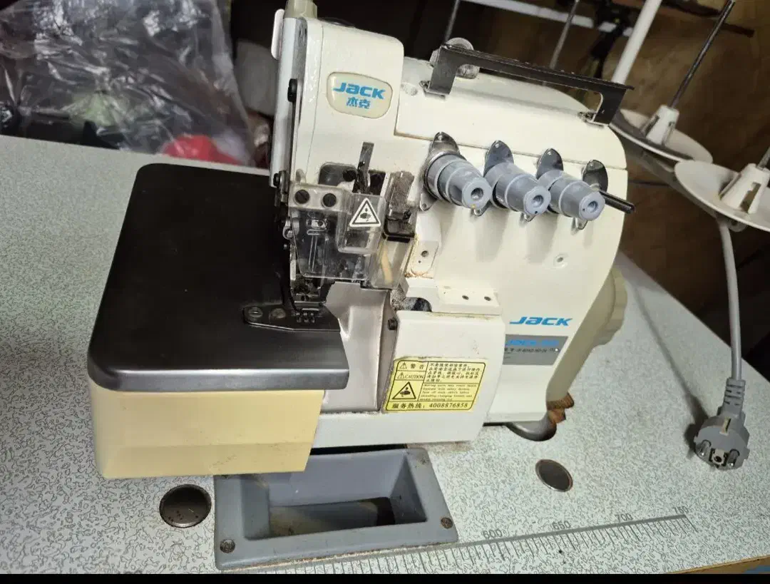 چرخ خیاطی جک|چرخ خیاطی و ریسندگی|ابهر, |دیوار