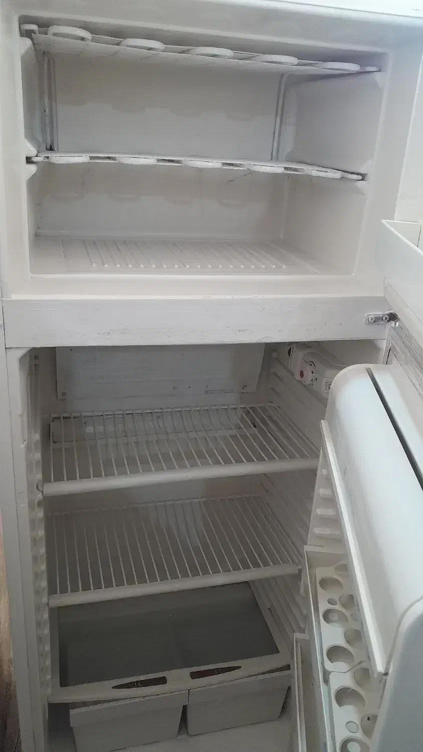 یخچال|یخچال و فریزر|خلخال, |دیوار