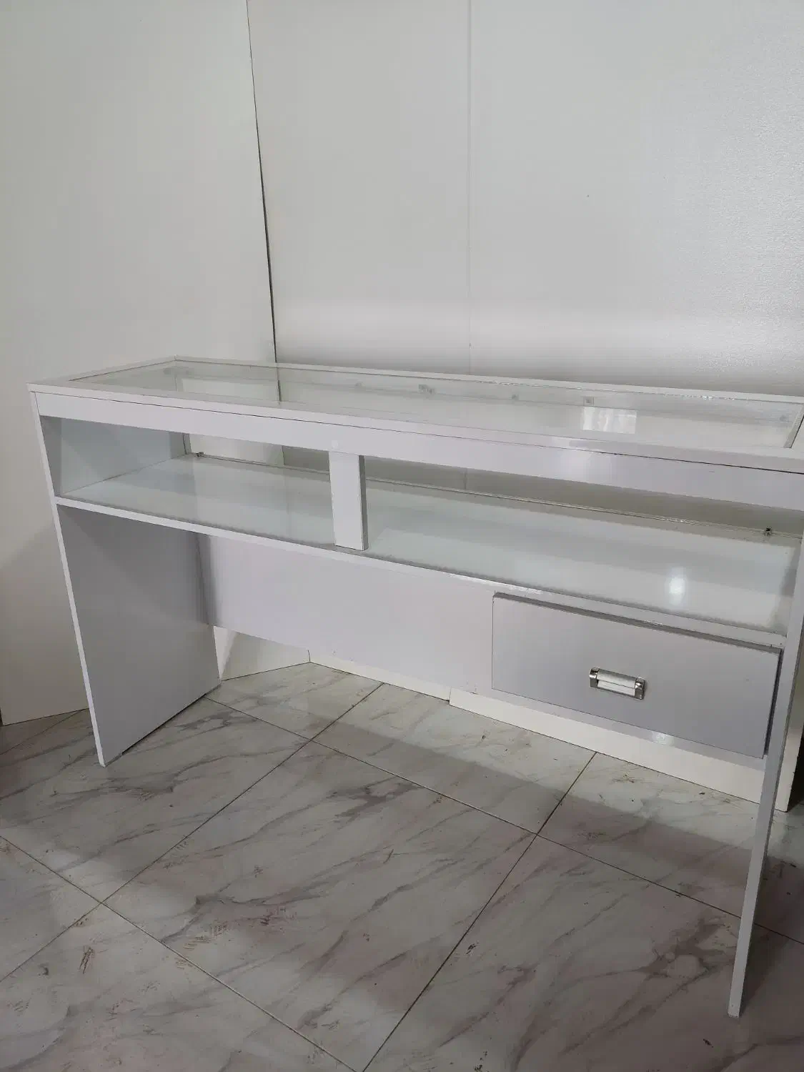 ویترین پیشخوان رکال قفسه طبقه دار بوتیک مغازه|فروشگاه و مغازه|رشت, کوی امام رضا|دیوار