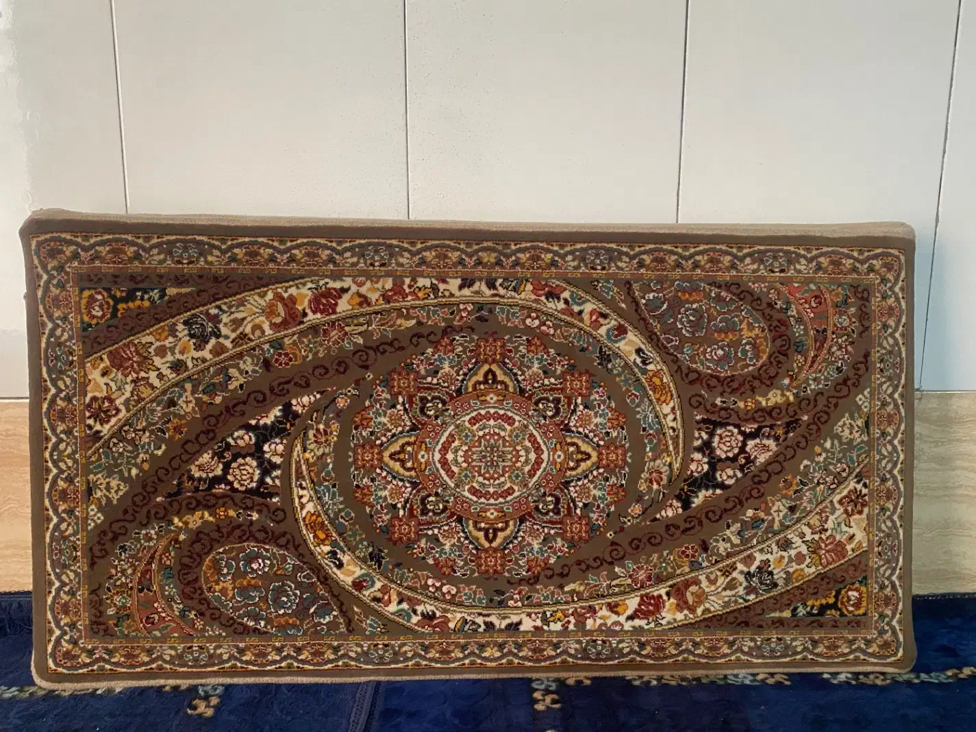 پشتی|پشتی|بندرعباس, |دیوار