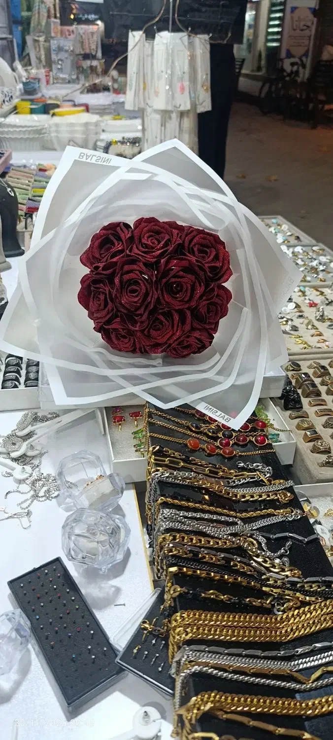 دسته گل،تک شاخه،سه شاخه،باکس گل|گل مصنوعی|بروجرد, |دیوار