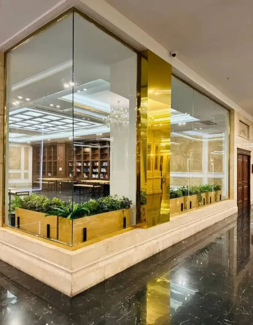 ویـو باز و بدون مشرف در         برج باغ رونیکـا