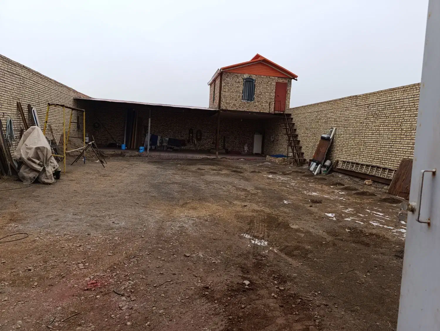 کارگاه اجاره|اجارهٔ دفتر صنعتی، کشاورزی، تجاری|مرند, |دیوار