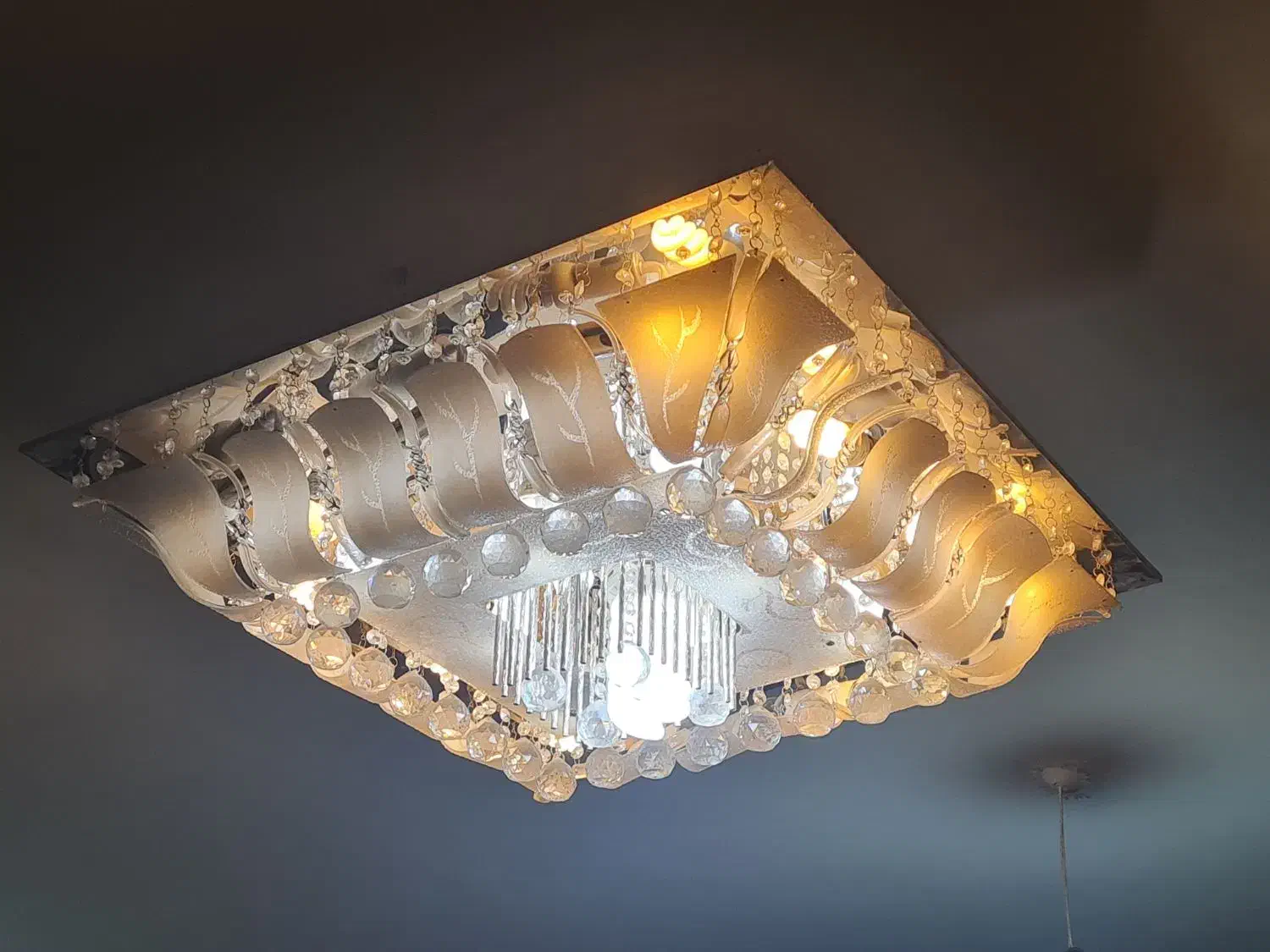 لوستر سقفی|لوستر و چراغ آویز|سبزوار, همت|دیوار