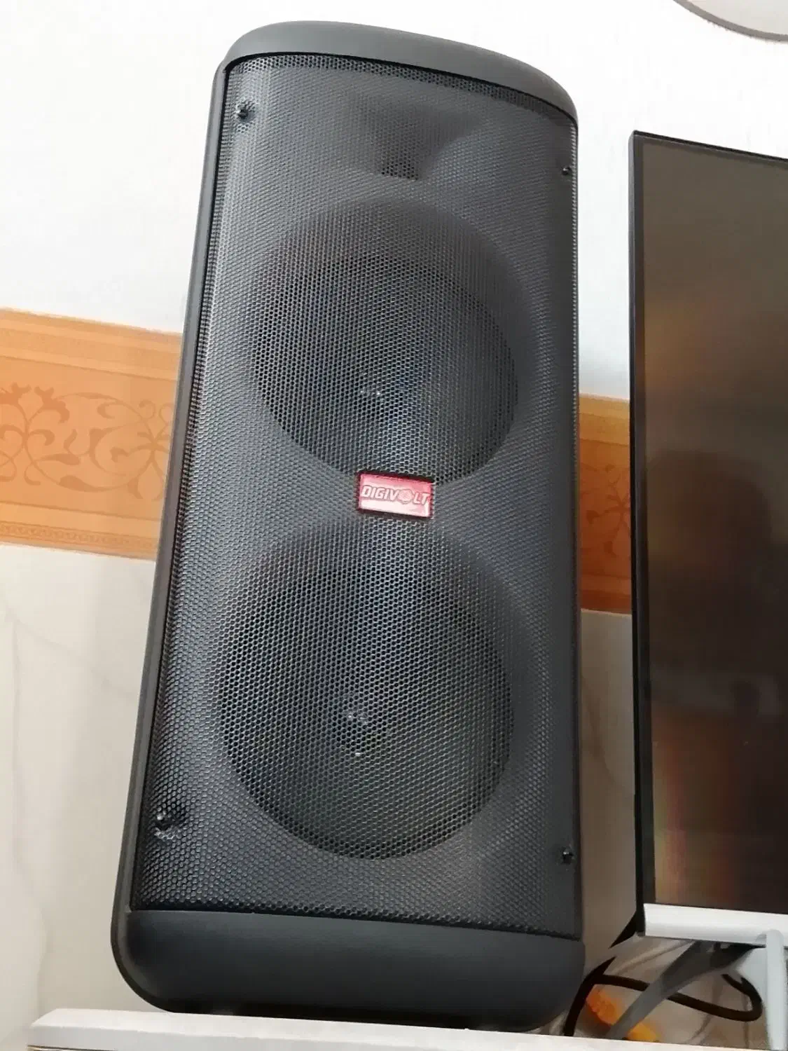 اسپیکر بلوتوثی میکروفن دار|سیستم صوتی خانگی|قم, چهل درخت|دیوار