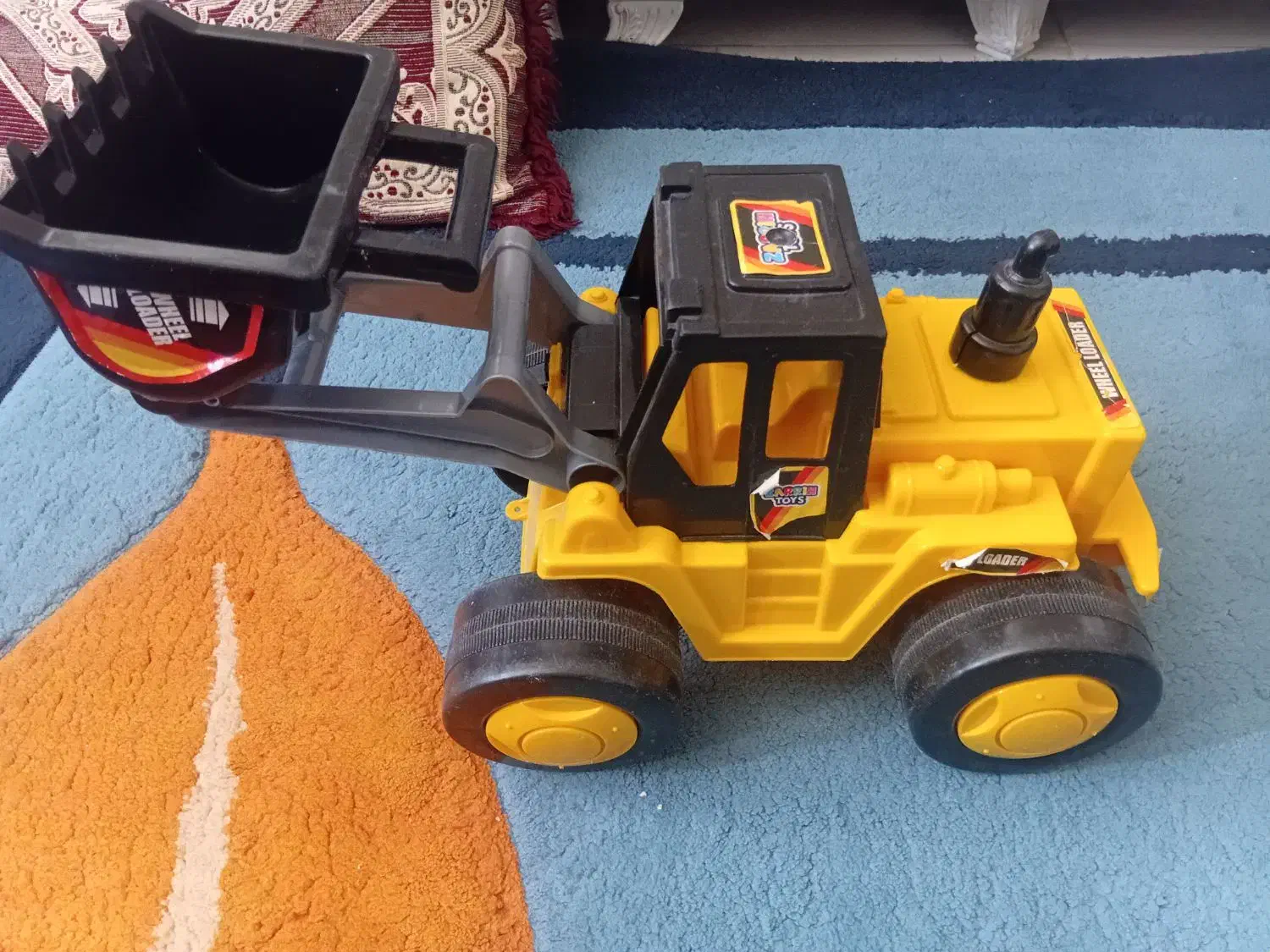 اسباب بازی ،لودر بزرگ در حد نو نو|اسباب‌‌بازی|اهواز, پادادشهر|دیوار