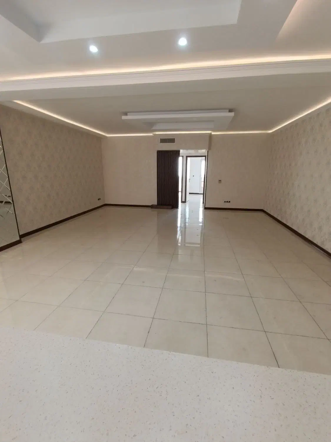 آپارتمان متراژهای  ۷۵ و ۱۰۰ و ۱۱۵ متر