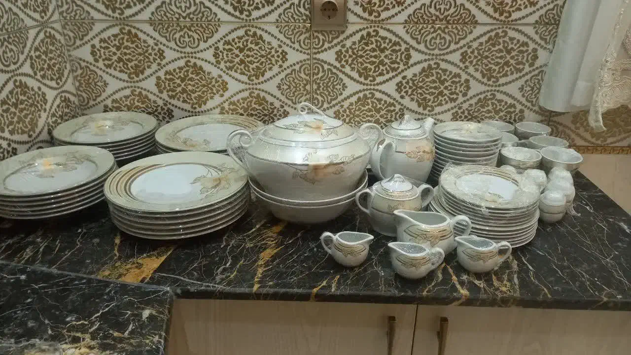 چینی 12 نفره مقصود بدون کارتن|ظروف سرو و پذیرایی|خمینی‌شهر, |دیوار