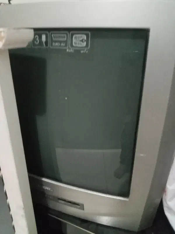 تلویزیون رنگی ورادیوضبط ۲ کاسته|تلویزیون و پروژکتور|کرج, شهرک فهمیده|دیوار