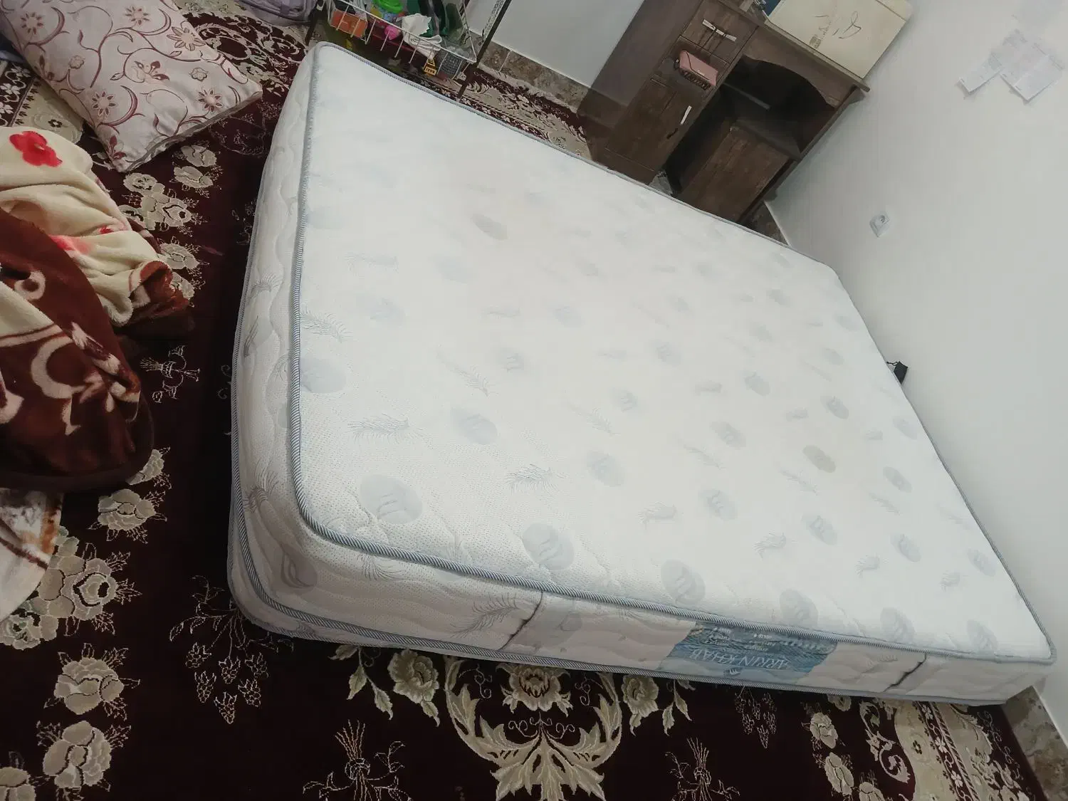 تشک‌‌|تشک تختخواب|شیراز, شاپورجان|دیوار