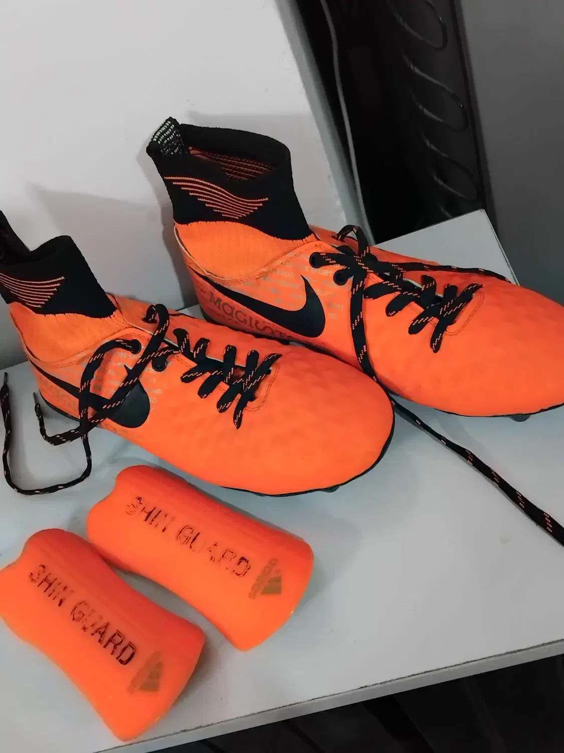 کفش چمن استوک|کیف، کفش، کمربند|مشهد, هفت تیر (نه دره)|دیوار