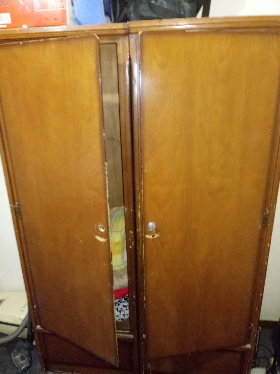 دو عد کمد|جاکفشی، کمد، دراور|کوهسار (البرز), |دیوار