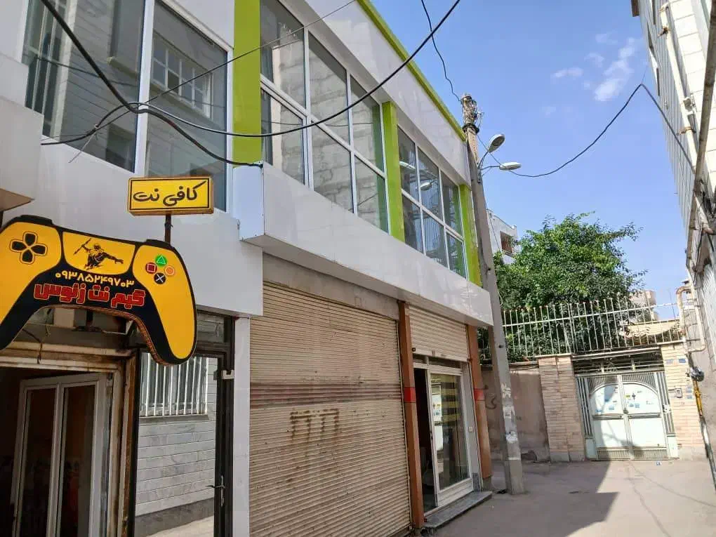 واحد خدماتی فول ۱۶۸متری  شریعتی به طرف سه راه دانش|اجارهٔ دفتر کار، اتاق اداری، مطب|اردبیل, |دیوار