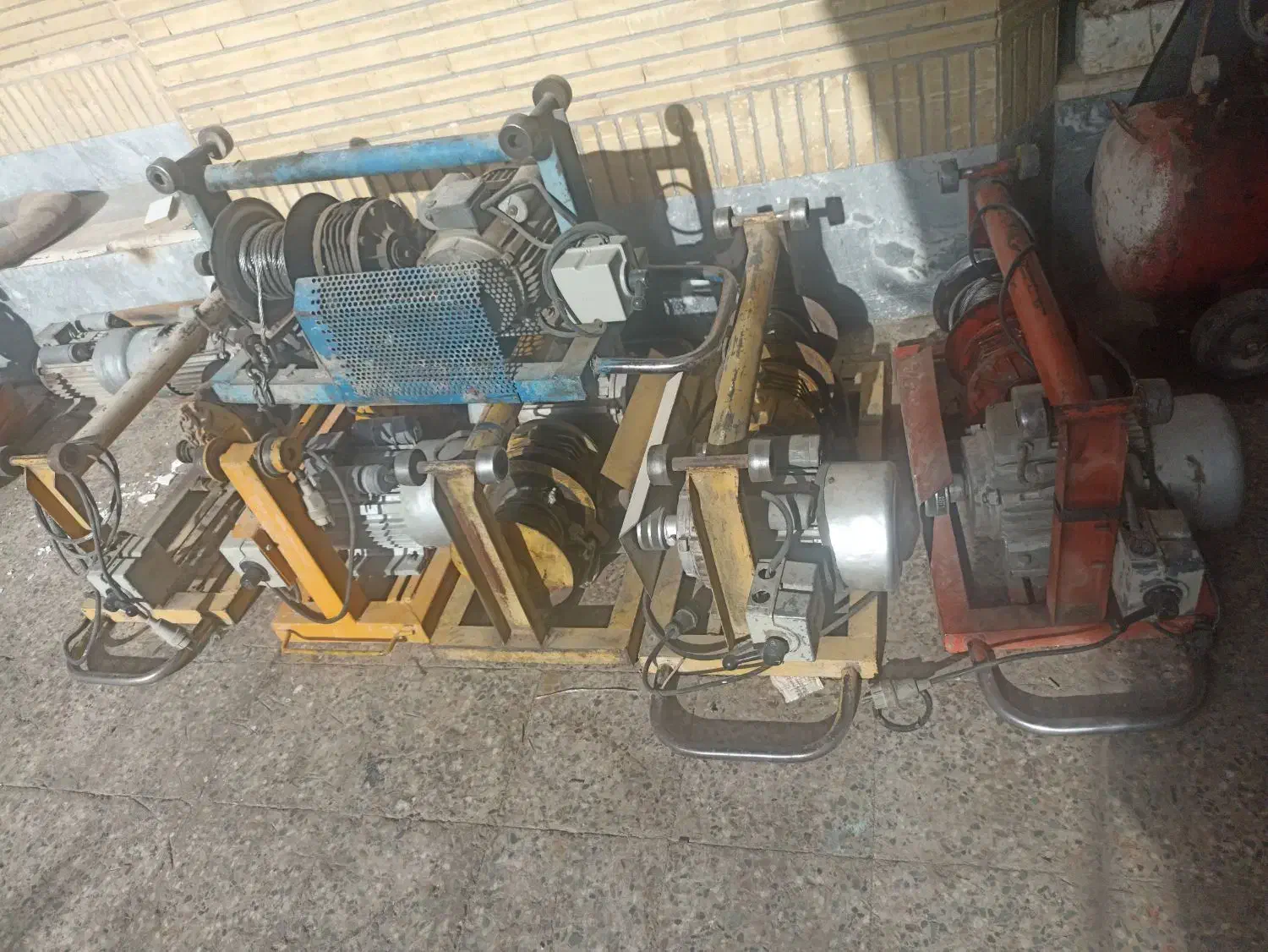 اجاره بالابر روزی 150|خدمات پیشه و مهارت|اندیمشک, |دیوار