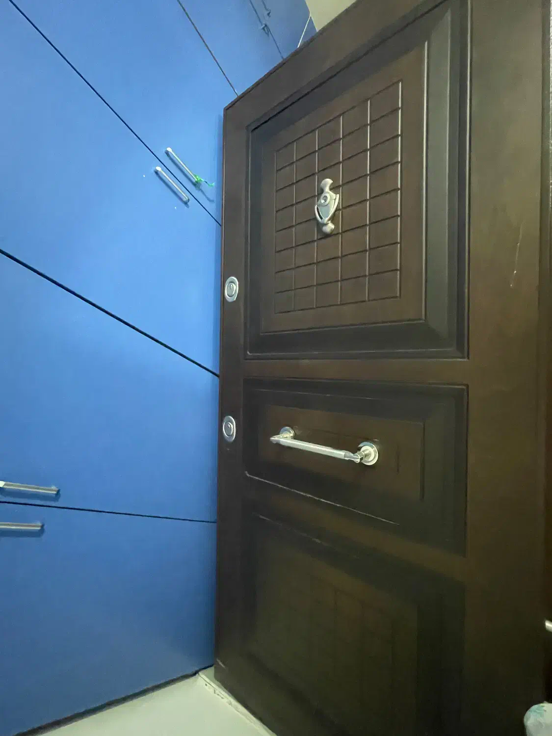 درب زد سرقت درحد نو|مصالح و تجهیزات ساختمان|هشتگرد, شهرک اداری|دیوار