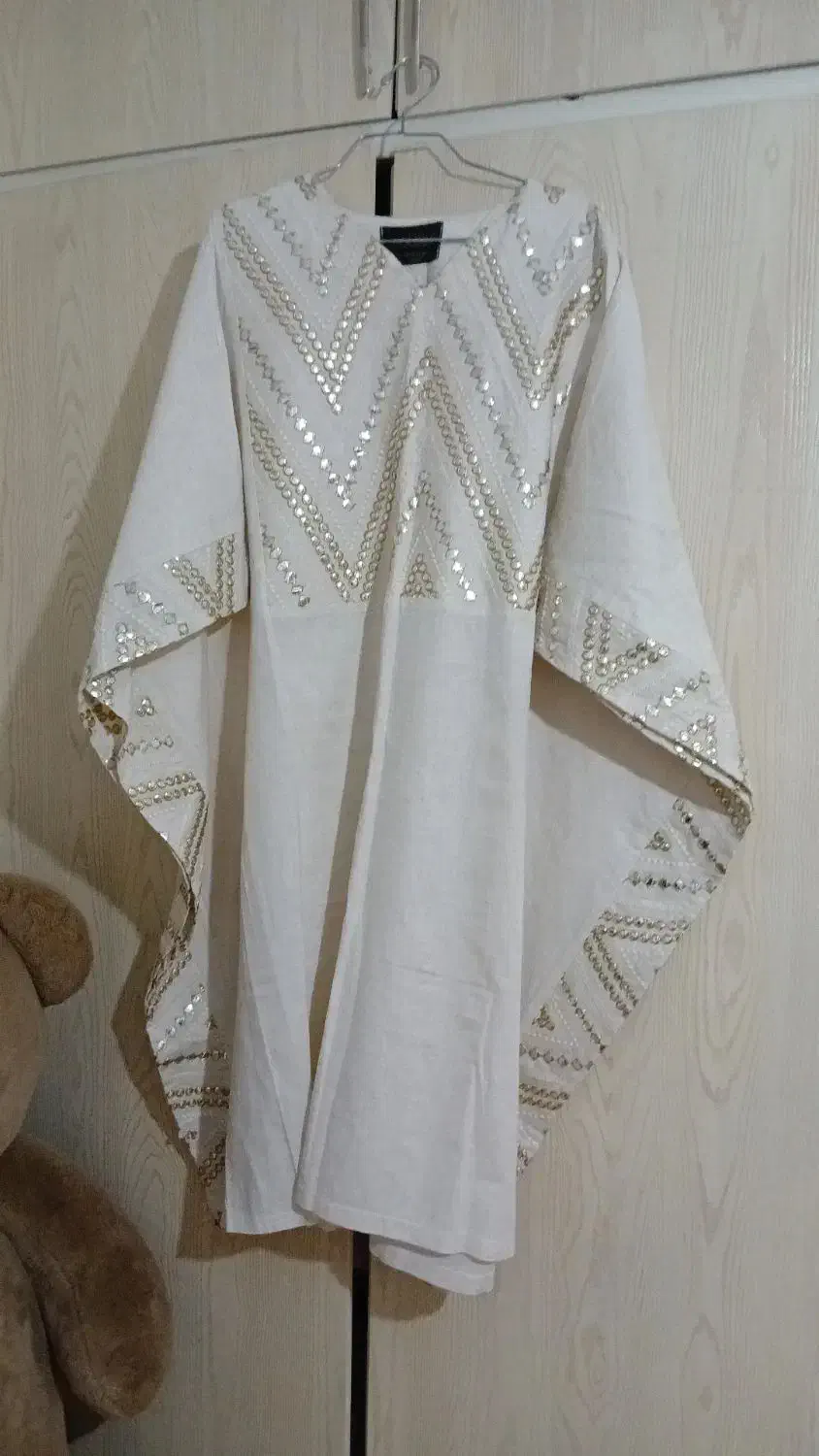 مزون دوز|لباس|میانه, |دیوار