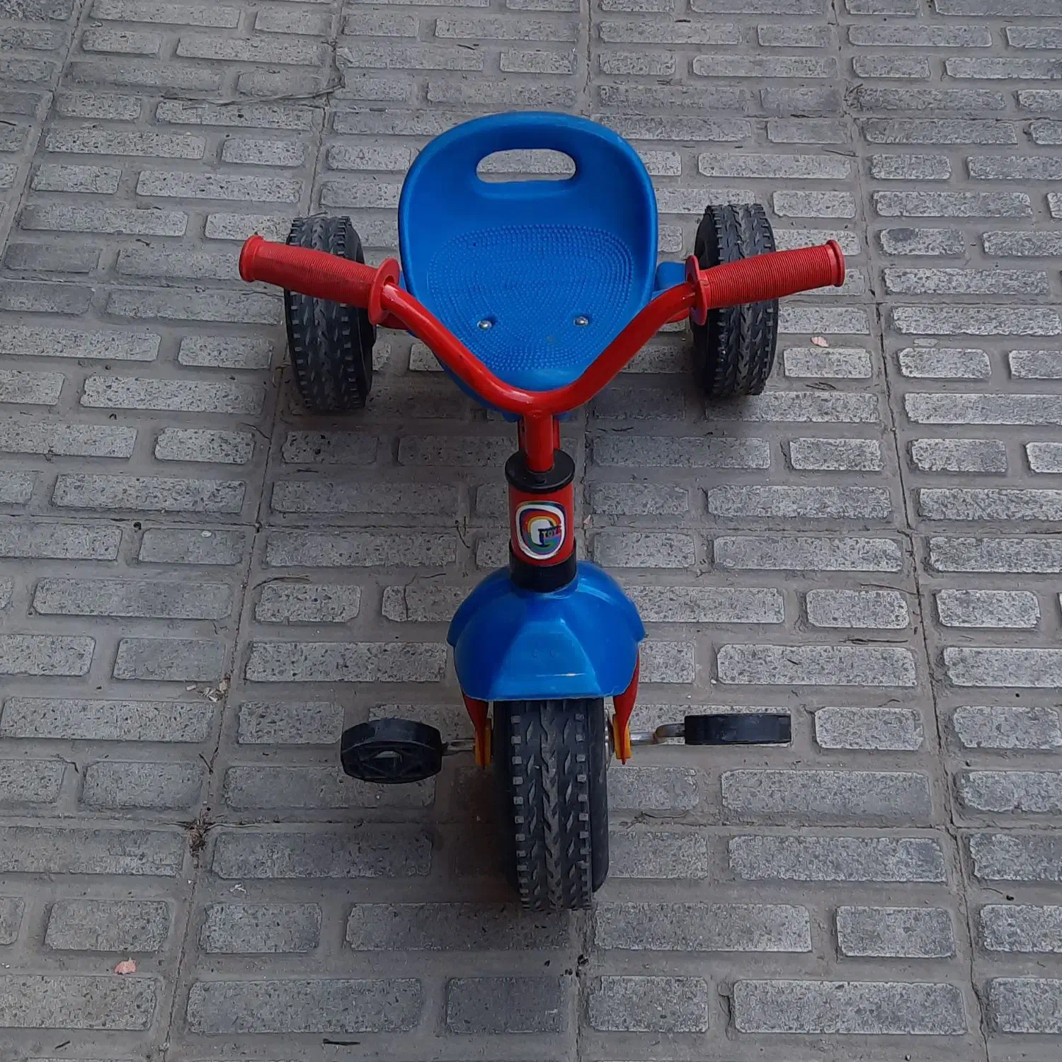 سه چرخه|دوچرخه، اسکیت، اسکوتر|اندیشه, اندیشه فاز ۱|دیوار